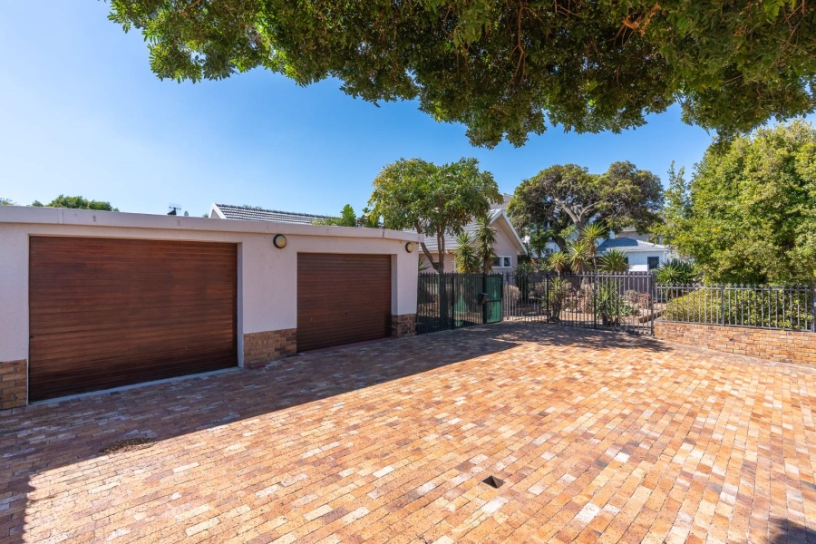 4 Bedroom Property for Sale in Milnerton Western Cape